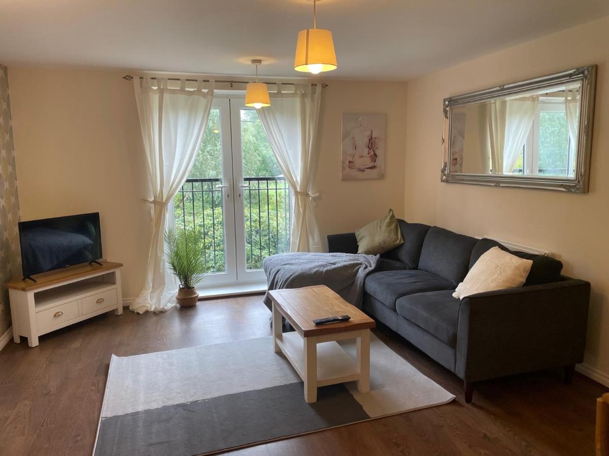 Modern 2 Bed Apartment, With Countryside Views! Soham Ngoại thất bức ảnh